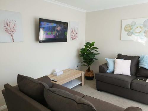 Rose Apartments Unit 5 Central Rotorua- Accommodation & Spa