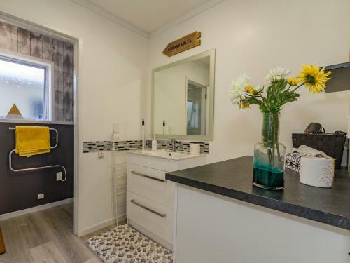 Snowdrop Cottage - Ohakune Holiday Home