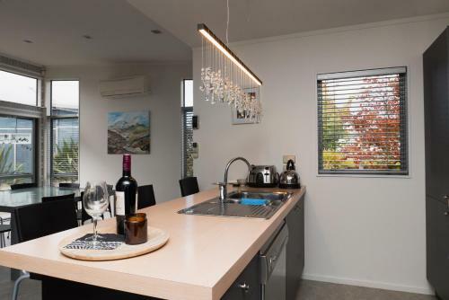 Snowmass Spa Escape - Ohakune Holiday Home
