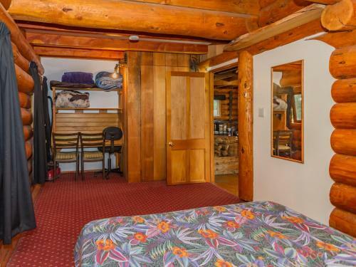 Cosy Warm Log Cabin - Ohakune Holiday Home