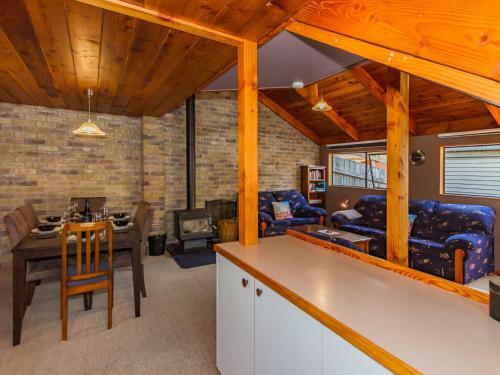 Adventurers Retreat - Ohakune Holiday Home
