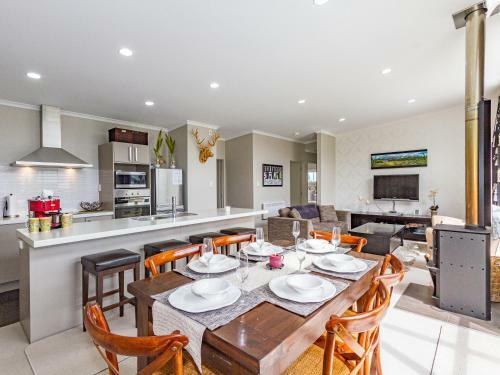 The Snowmass Chalet - Ohakune Holiday Home