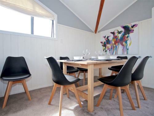 Ohakune Ski Hutte - Ohakune Holiday Home