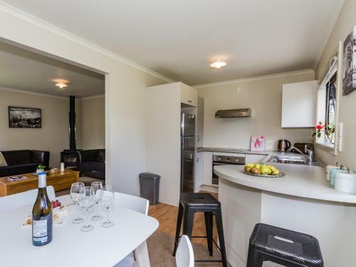 Escape On Alpine - Ohakune Holiday Home