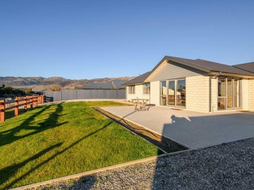 Pisa Oasis - Cromwell Holiday Home