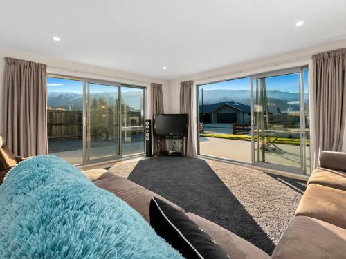 Pisa Oasis - Cromwell Holiday Home