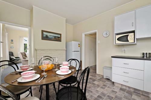 Kawarau Bach Views - Cromwell Holiday Home