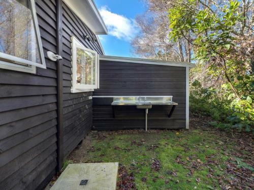 Tarawera Lakefront - Lake Tarawera Holiday Home