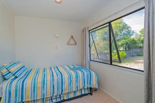 Oyster's Pearl - Cooks Beach Holiday Home