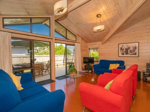 Bryley - Cooks Beach Holiday Home