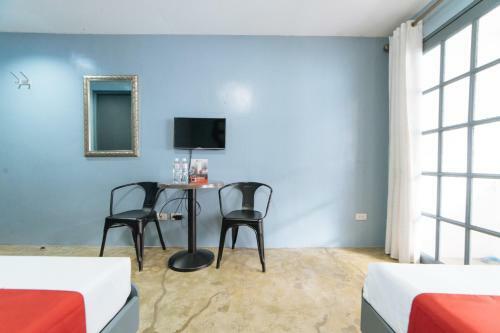Hotel Reddoorz Plus @ Altaroca Antipolo
