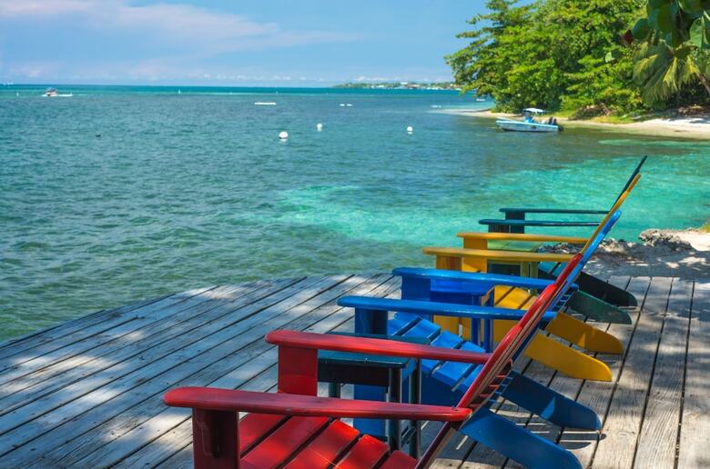 Hotel Las Rocas Resort And Dive Center
