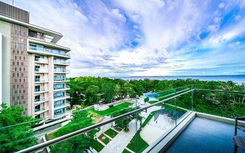 Hotel Tambuli Seaside Resort And Spa