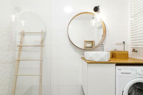 Apartments Cracow ?lusarska By Renters