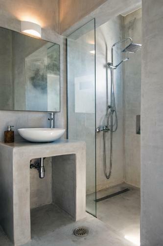 Perigiali Rooms & Apartments Folegandros
