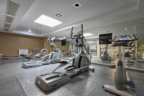 Hotel Best Western Charles de Gaulle Airport