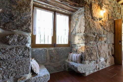 Luxury Spacious Farmhouse With Great Land Viewa