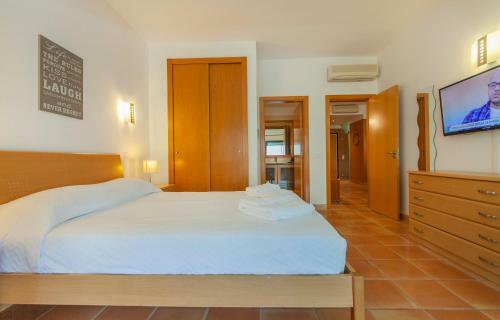 B39 - Marina Hill Apartment
