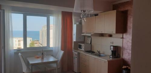Monaco Apartments Mamaia