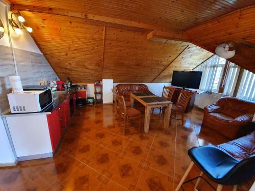 Penthouse Apartment In Leo Guesthouse