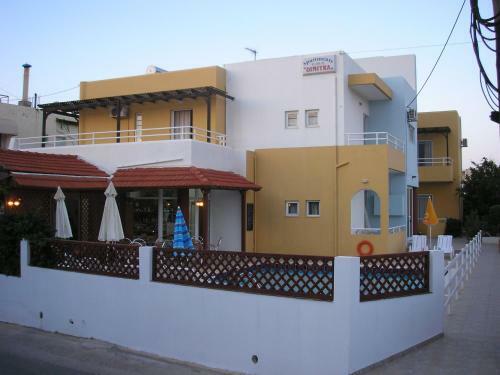 Dimitra Apartments