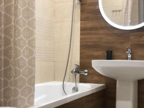 Apartamento ??????? ?????? Modern ?? ???????? 4?
