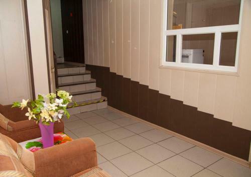 999 Gold Hotel