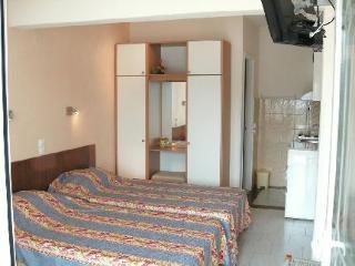 Molos Beach Apartments