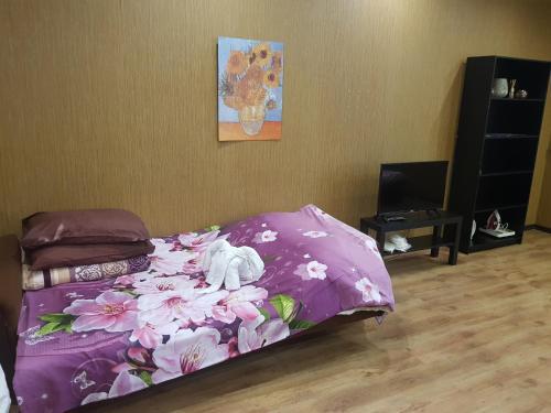 Apartment Es On 8-ya Liniya V.o.