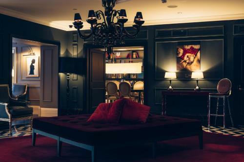 Dom Boutique Hotel By Authentic Hotels