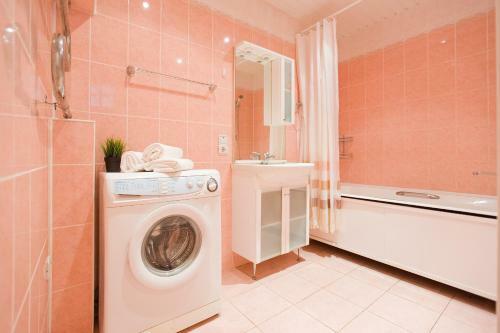 Big Family Apartment In Spb