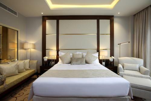 Vittori Palace Hotel And Residences