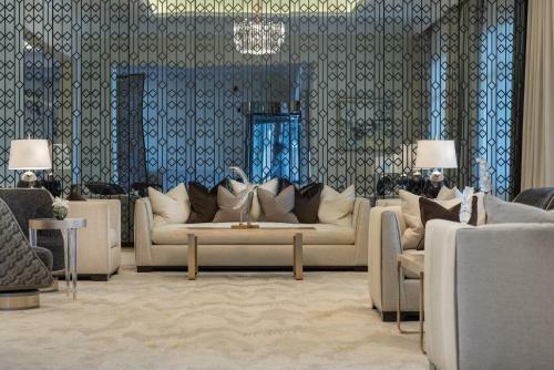 Vittori Palace Hotel And Residences
