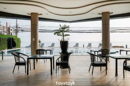 Rodina Jomtien Beach Pattaya Hotel