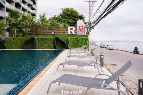 Rodina Jomtien Beach Pattaya Hotel