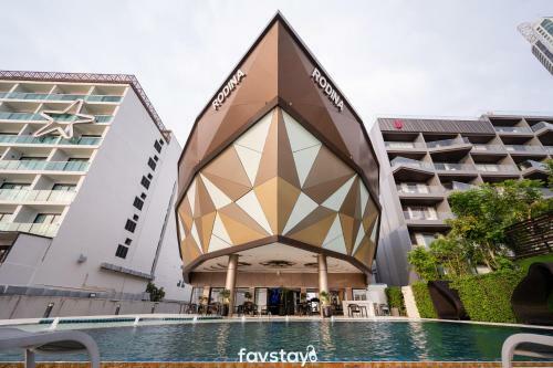 Rodina Jomtien Beach Pattaya Hotel