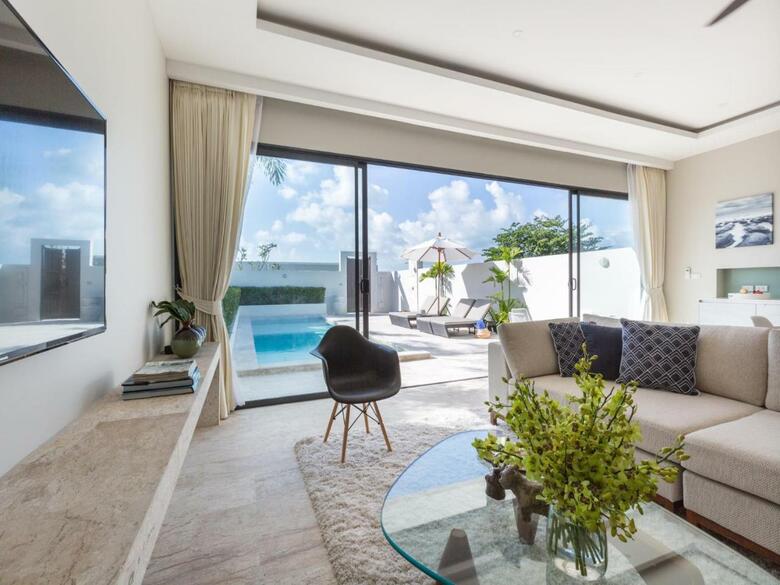 Skye Beach Hotel