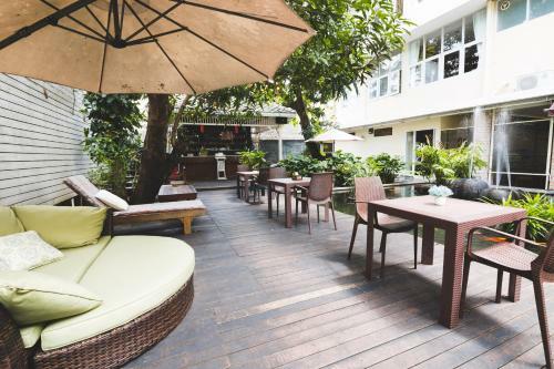 Issara By D Hostel