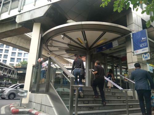 Hotel D Varee Xpress Pula Silom, Bangkok