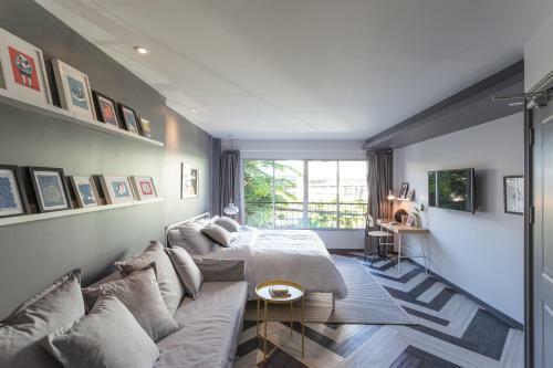 Hotel Vacation Bangkok, The Artistic Home