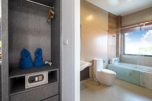 Hotel The Thames Pool Access Resort & Villa