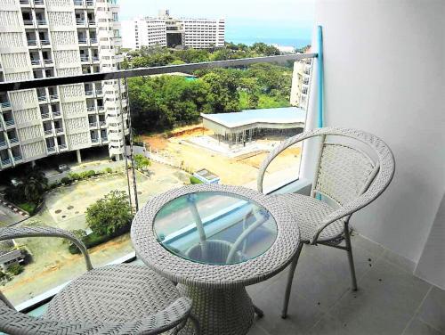 Apartamento The Cliff Pratumnak - 10th Floor Sea View Studio