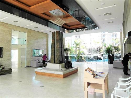 Apartamento The Cliff Pratumnak - 10th Floor Sea View Studio