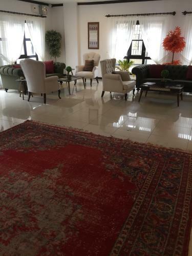 S�vari Hotel
