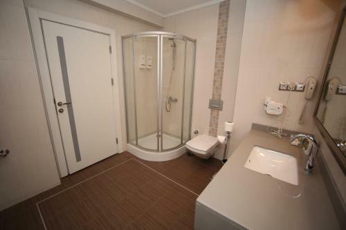 Grand Nora Hotel