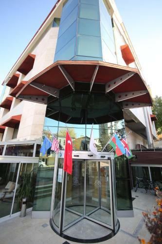 Grand Nora Hotel