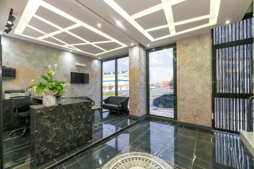 Melanj Airport Hotel