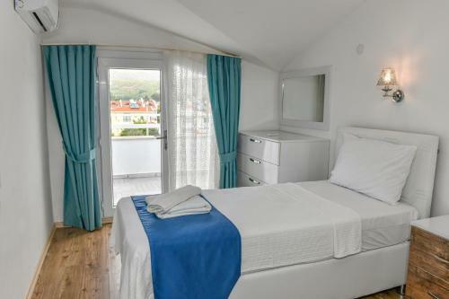 Villa Mozaik - 3 Bedroom Holiday Villa In �al??