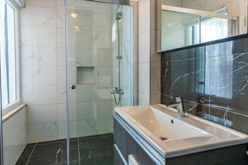 Villa Violet-4 Bedroom Holiday Villa-�l�deniz
