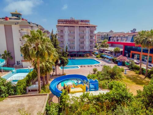 Hotel Grand Bahama Beach Otel